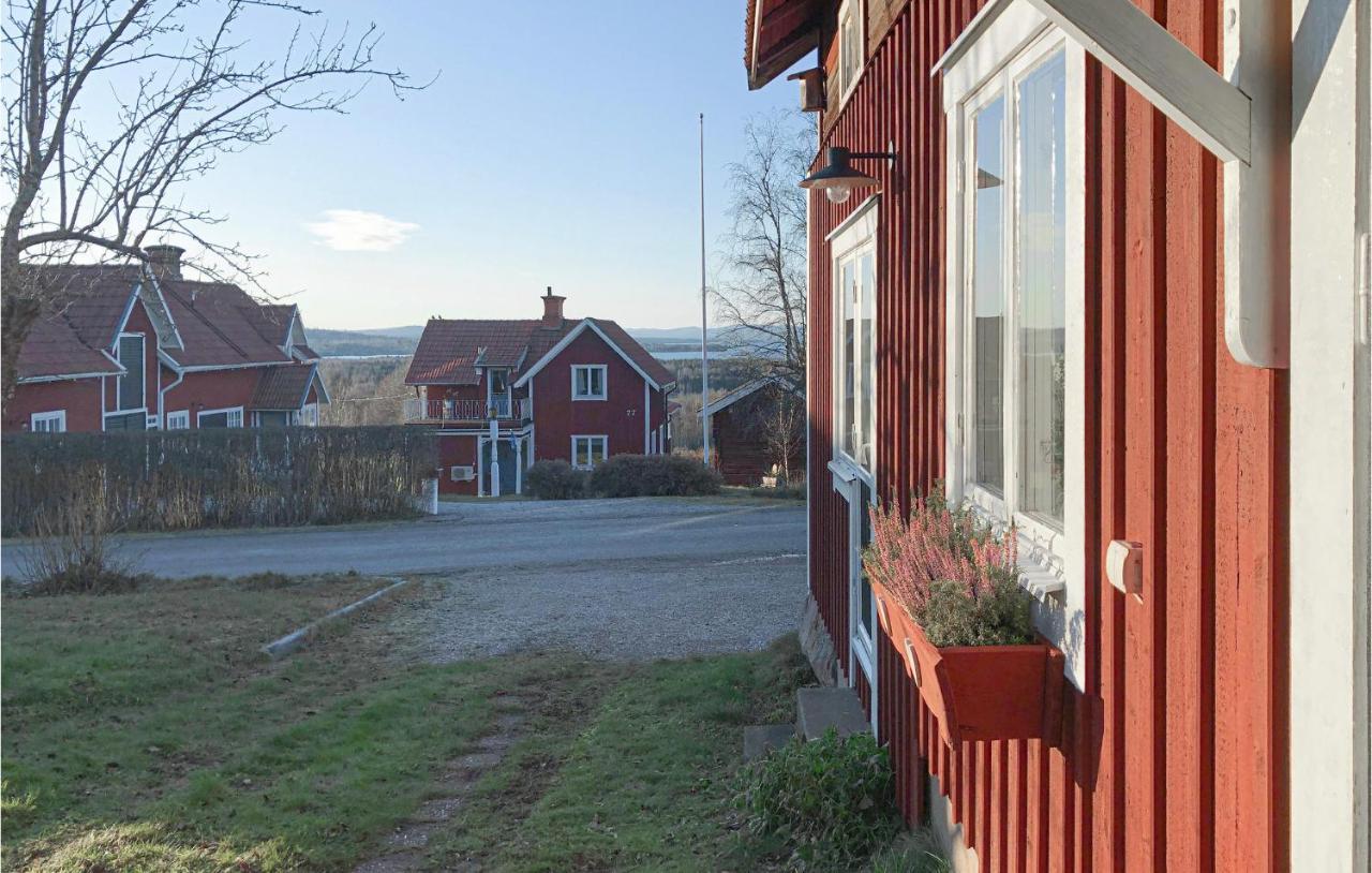 Cozy Home In Raettvik With Kitchen المظهر الخارجي الصورة