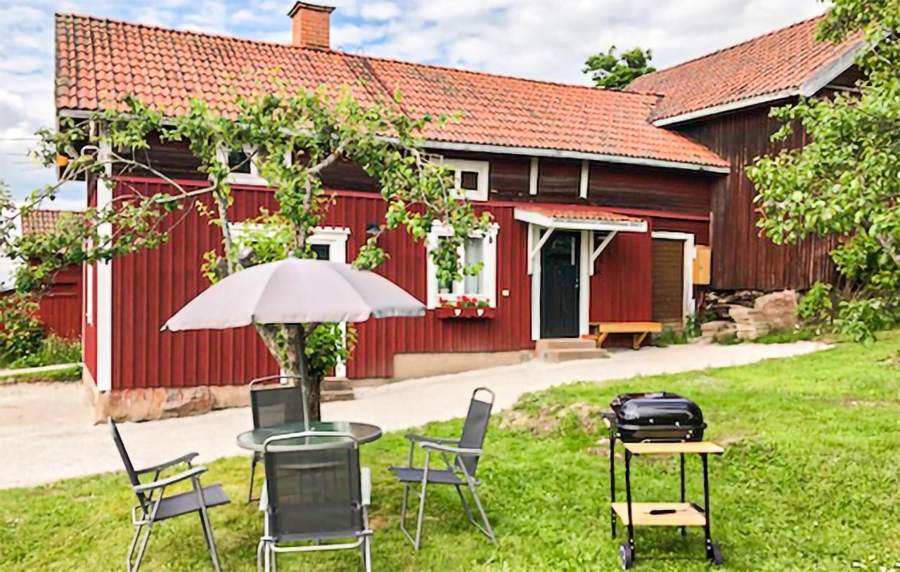Cozy Home In Raettvik With Kitchen المظهر الخارجي الصورة